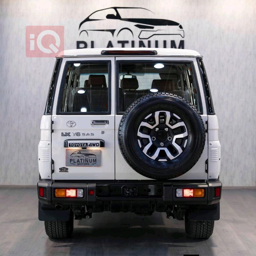 تويوتا لاند كروزر 70